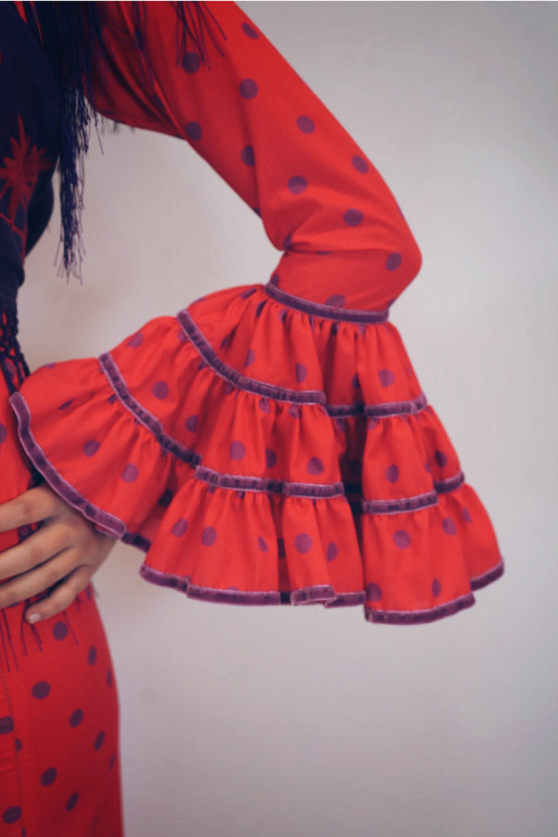 Modelo Lola Rojo y Morado