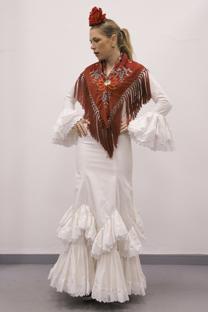 Modelo Almudena lino