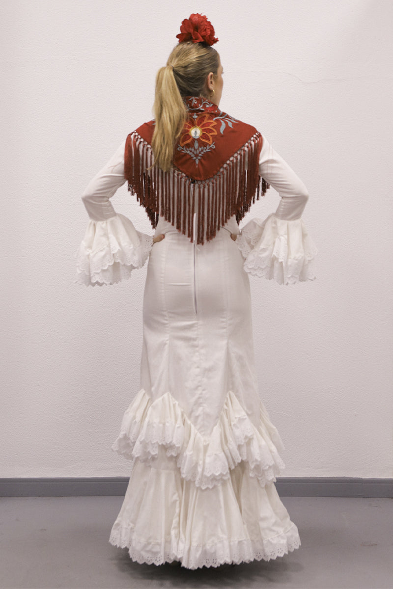 Modelo Almudena lino