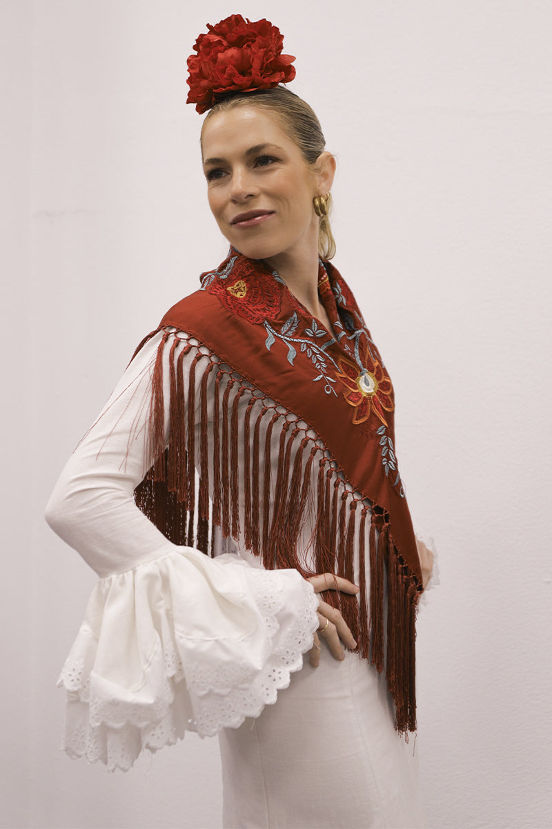 Modelo Almudena lino